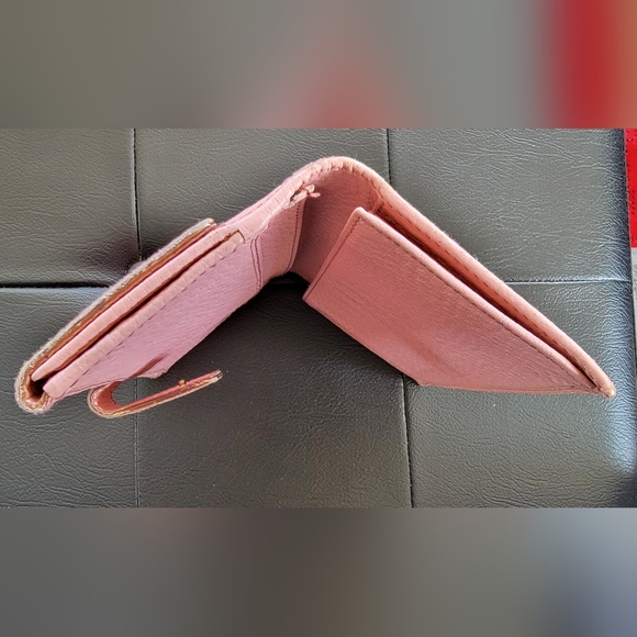 Gucci Pink Bamboo Accent Leather Continental Wallet - Picture 10 of 13